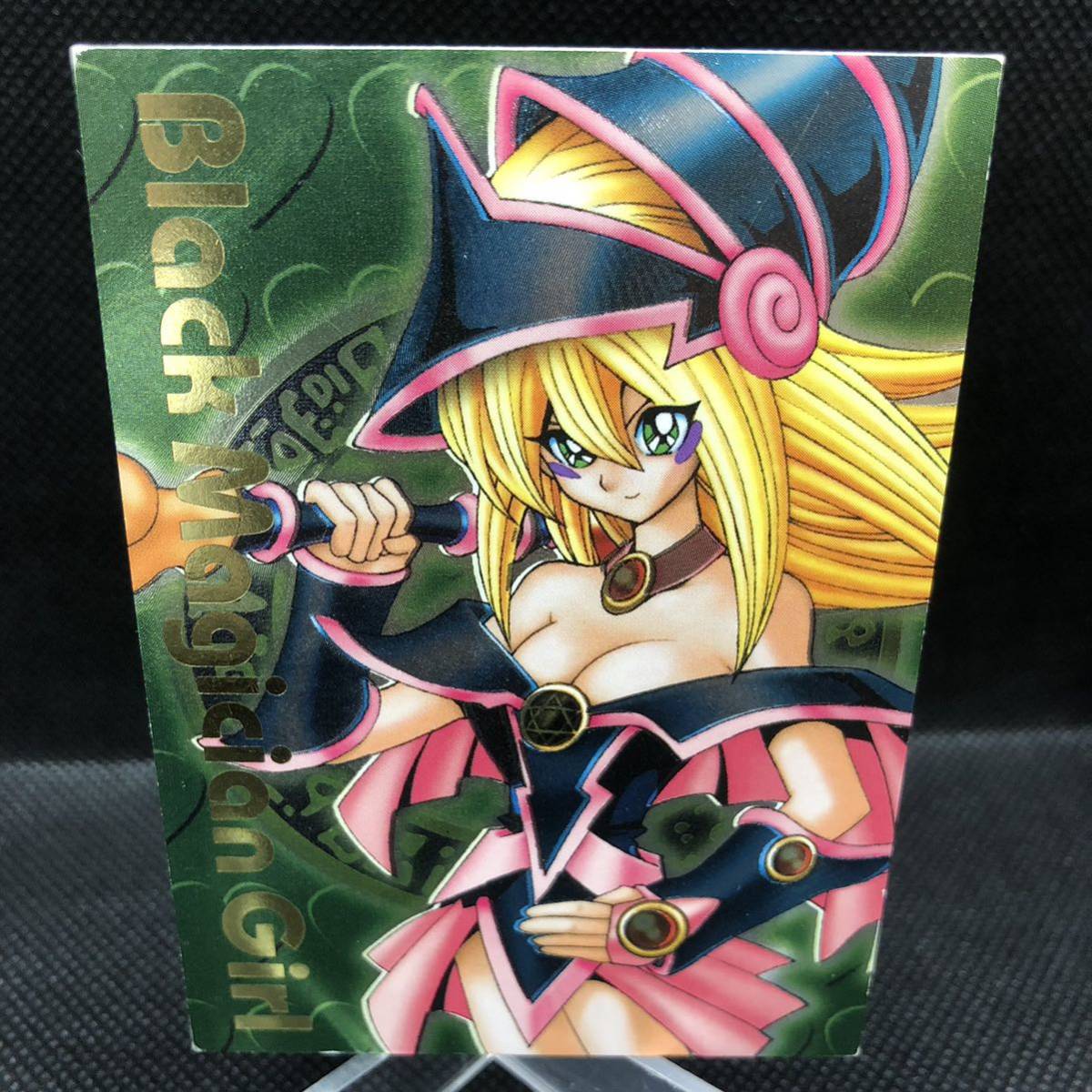 PSA8「DDM ブラックマジシャンガール」ピンク レリーフ ダンジョン